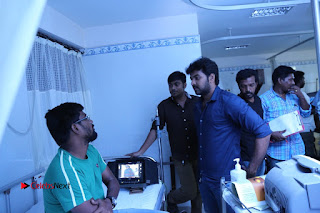 Enakku Vaaitha Adimaigal Tamil Movie Working Stills  0014.JPG