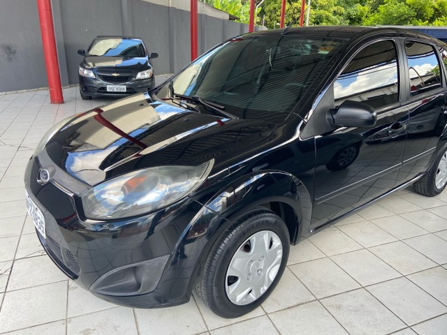 Ford Fiesta Hatch 1.0 2011 Com Ar-condicionado