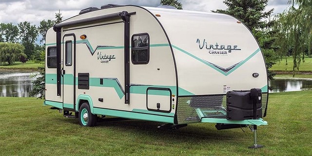 ultra lite travel trailers under 3 500 lbs for sale