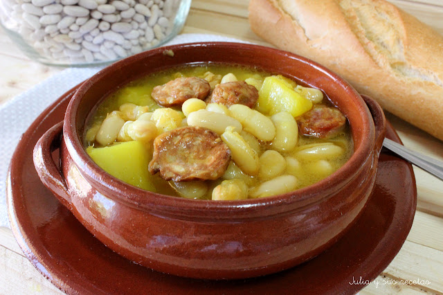 Judías blancas con chorizo. Julia y sus recetas