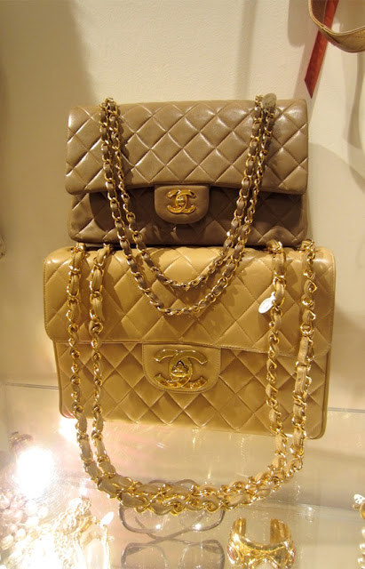 Vintage Chanel bag - such a classic that I wish every girl could have!