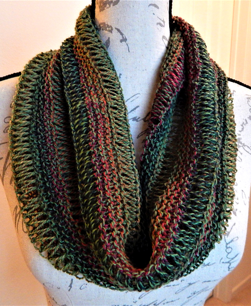 Drop Stitch Cowl - Free Knitting Pattern 