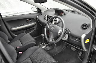 2004 Toyota IST 1.3F L Edition for Tanzania