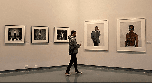 Lente africana: fotografía subsahariana en la colección del Museo de Bellas Artes de Houston