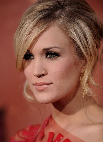 Carrie Underwood gorgeous hair celebrity wedding dresses