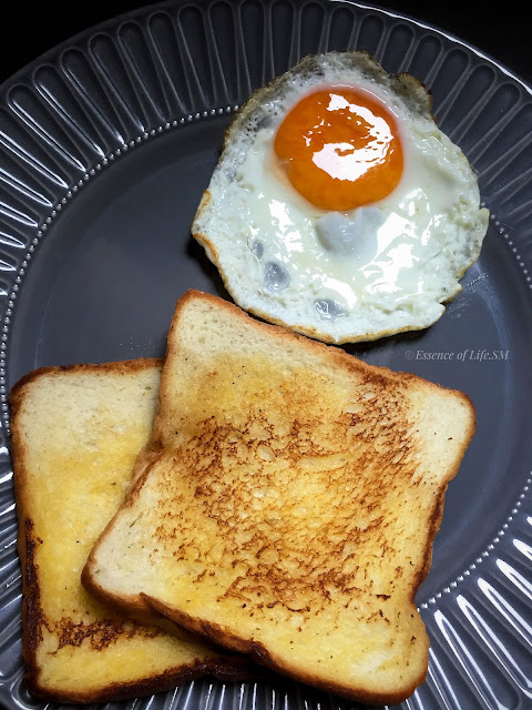 BREAD & EGG