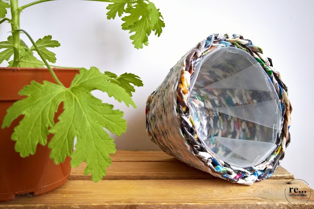 wicker paper, basket, recycle, papierowa wiklina koszyk, osłonki na doniczki, geranium