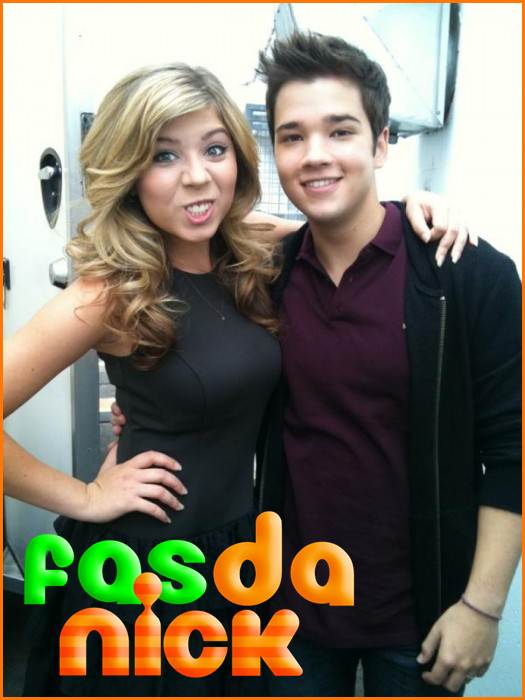 Ontem iCarly estrelas Jennette McCurdy e Nathan Kress estavam ocupados 