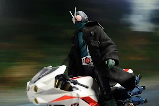 REVIEW SHFiguarts Cyclone [ Shin Kamen Rider ], Bandai