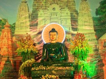 Buddism statue has ever exhibited in Phat Tich Pagoda.