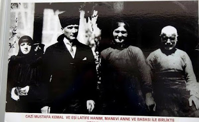 Atatürk - Anne ve Babası