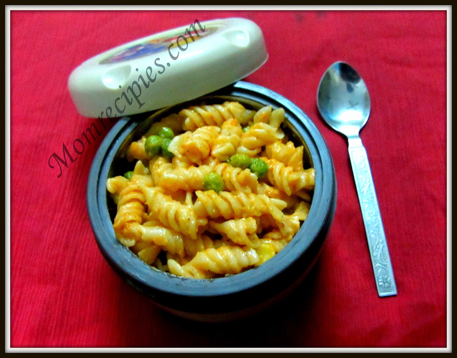 Mom's Recipies: Tomato cheese pasta ~Kids Lunch Box Recipe