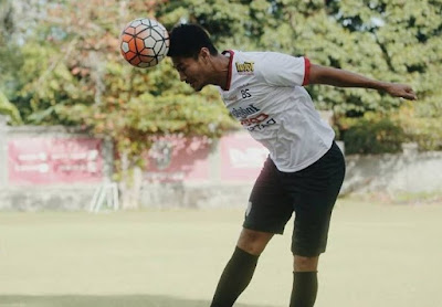 Bagian Kepala yang Digunakan Untuk Menyundul Bola