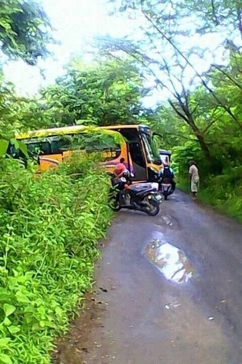 Heboh! Inilah Kejadian Aneh Bus dan Truk yang 