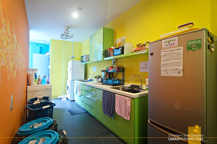 Beary Best Hostel Singapore Kitchen Laundry