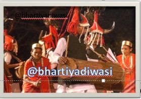 https://bhartiyadiwasi.blogspot.com/2022/05/karma-tribal-dance-in-india.html