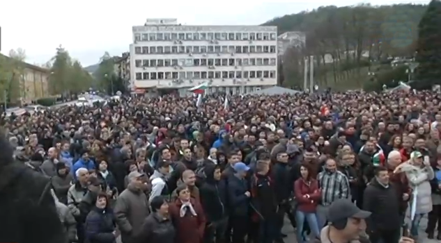 Днешният протест в Габрово е най-масовият