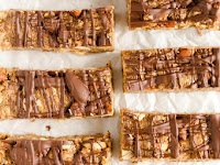 NO BAKE OAT NUT BARS