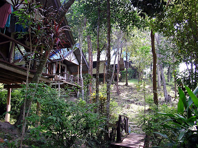 Some pretty prissy scenery looking from the E coast bungalow strip of Yao Noi towards the Bangkok Thailand Travel Map & Things to do in Bangkok : Ko Yao Noi updated