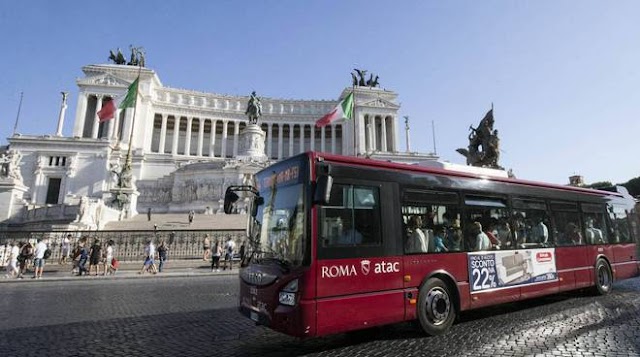 Gualtieri guarda a Milano per il trasporto pubblico