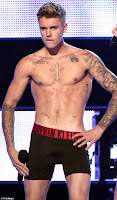 justin beiber calvin klein black boxers fashion week tattoos hot body