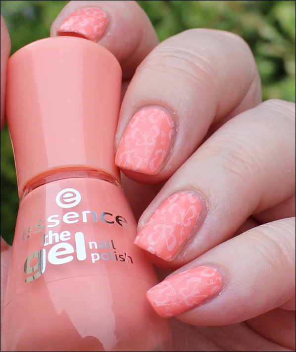 Soft Summer Schmetterlinge Stamping Essence Sommer 01