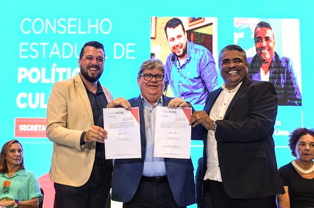 secretário de estado da Cultura, Pedro Santos