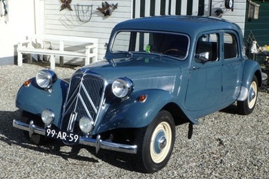 Citroën Traction 11 BL 1953 bleu d'Islande