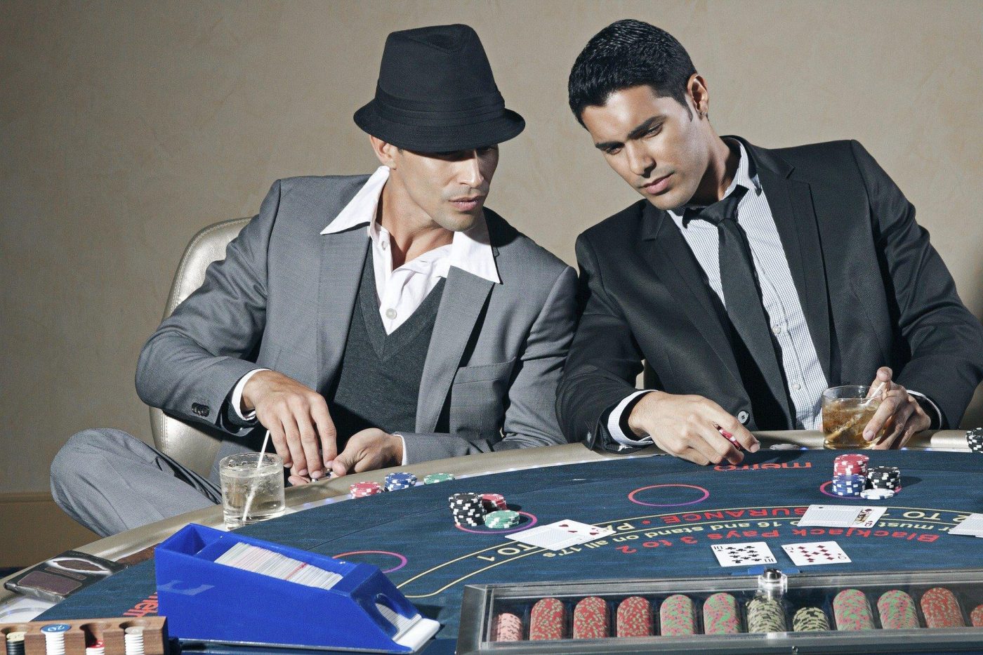 Tips Mengandalkan Hitungan Matematika untuk Menang Poker