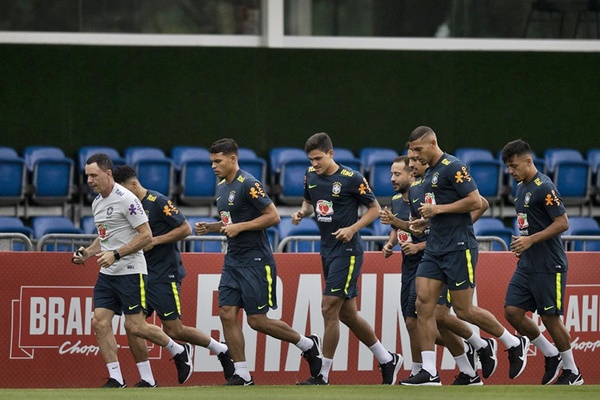 Seleção inicia preparação para jogo contra a Venezuela