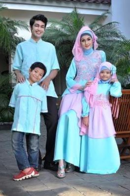 10 Baju Muslim Couple Bahan Satin Terbaru UPDATE 
