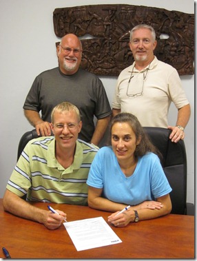 Nunemakers signing cropped