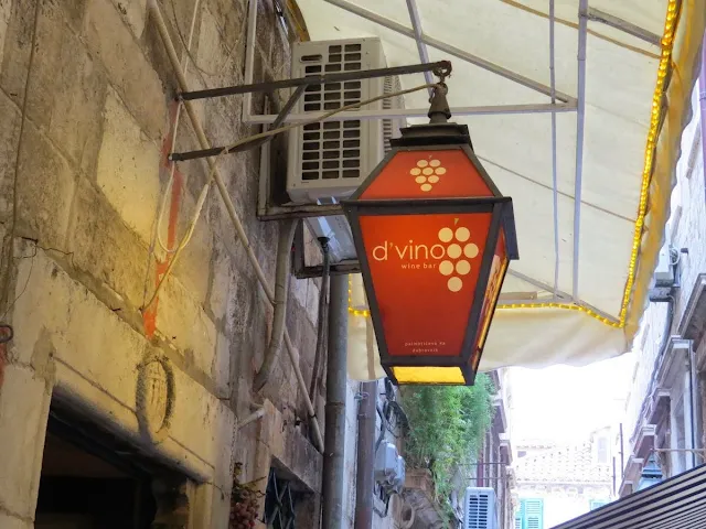 Lamp above the entrance to d'vino wine bar in Dubrovnik