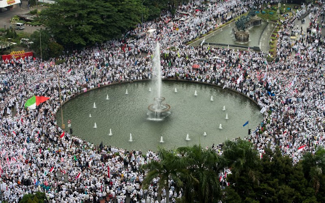 Masya Allah.. Begini Tanggapan Dunia Internasional Tentang Aksi damai 212 Di Indonesia