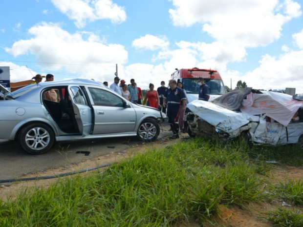 Quatros pessoas morreram em acidente com carro da prefeitura de Guajeru na BA-262 (Foto: Anderson Oliveira / Blog do Anderson)