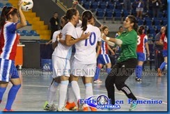 festejo de marta con el equipo guate (9)