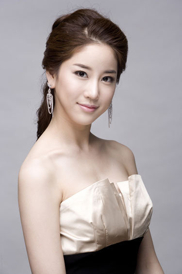 Korean Celeb Kim Joo-ri