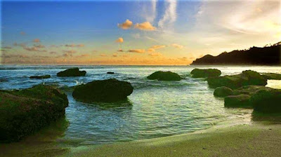  Pantai Di Pacitan Jawa Timur yang Harus Anda Kunjungi Inilah 8 Pantai Di Pacitan Jawa Timur yang Harus Anda Kunjungi