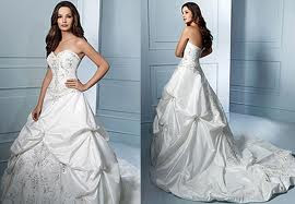 Beautiful White Wedding Dresses Photos