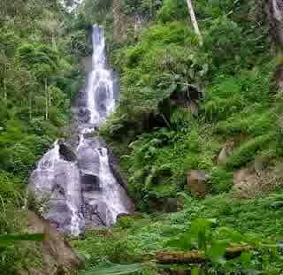 Gambar Air TErjun Girimanik Setren Wonogiri