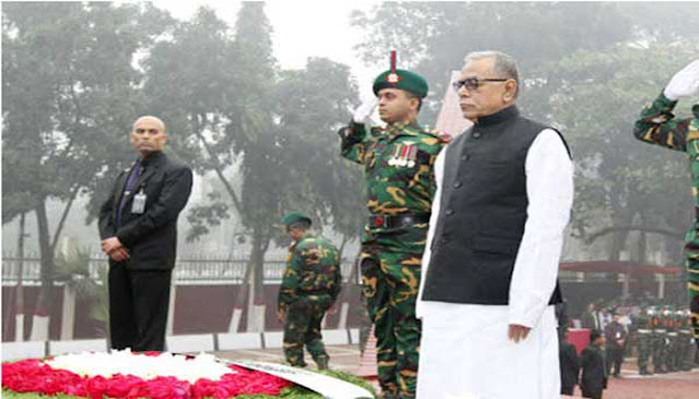 বুদ্ধিজীবী স্মৃতিসৌধে রাষ্ট্রপতি ও প্রধানমন্ত্রীর শ্রদ্ধা