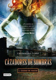 Reseña: Cazadores de sombras. Ciudad de hueso - Cassandra Clare