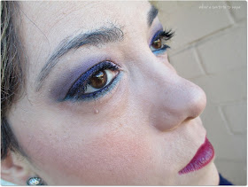 Maquillaje paso a paso: azul a ras de las pestañas inferiores