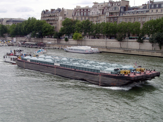 The barge Berville P14931F, River Seine, Paris