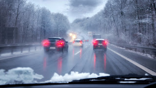   wann dürfen sie nebelschlussleuchten einschalten, wann dürfen sie auch am tage nebelschlussleuchten einschalten, wann dürfen sie nebelscheinwerfer einschalten, nebelschlussleuchte einschalten wie, wo müssen sie mit plötzlich auftretenden gefährlichen situationen rechnen, sie möchten den blauen pkw überholen. wie verhalten sie sich richtig, wodurch wird vermeidbarer lärm verursacht, weshalb müssen sie jetzt auf den rechten fahrstreifen wechseln, nebelschlussleuchte einschalten vw