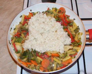 Preparare legume cu orez la tigaie retete culinare,