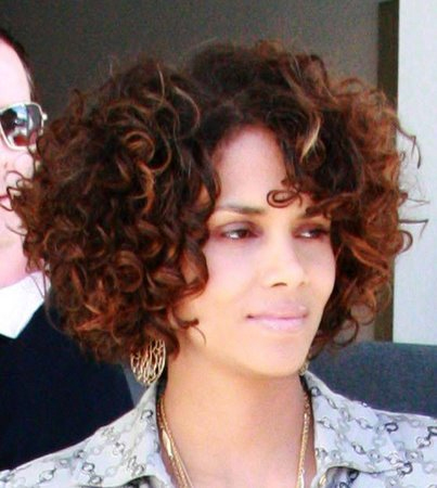 Halle Berry Black Celebrity Curly Short Hair Cuts Some People Have Short