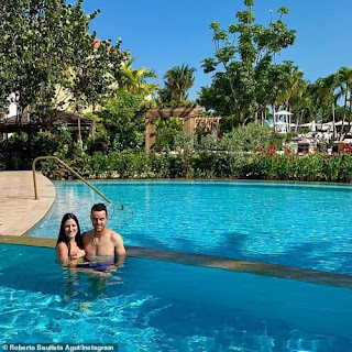 Roberto Bautista Agut With His Wife Ana Bodi Tortosa In The Bahamas In 