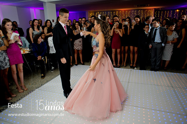 Capricho, Capricho 15 anos, 15 anos bh, 15 lindos anos, Choc Color, Festa bh, festa com amigas, formatura bh, vestido bh, vestido debutantes bh, vestido maravilhoso bh, vestidos 15 anos bh, Vestidos criativos bh, As melhores festas de 15 anos, mais lindas festas, Debutantes de minas bh, Formatura bh, book de 15, fifteen, vestidos de festa bh, vestidos de formatura bh, vestidos de 15 anos bh, curtos festa bh, longos festa bh, vestido para convidadas bh, vestido sob medida bh, vestidos exclusivos bh,festa de 15 anos, it 15 anos, it15anos, it! 15 anos, #it15anos, 