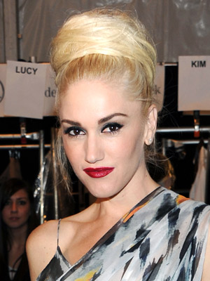 Gwen Stefani's impeccable style spills over to her hairstyles too; her chic updo makes for a fierce and dramatic look.